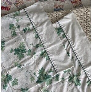 Waverly Two Standard English Ivy Pillowcases VTG 90s RETIRED 250 Thread Count